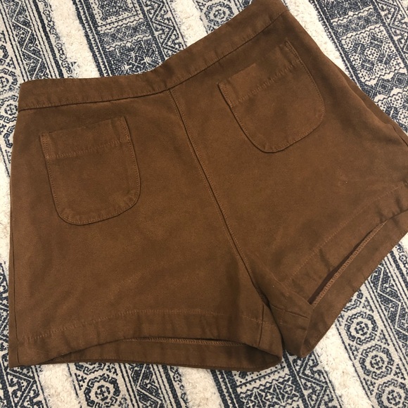 Hollister Size 1 Brown Suede Shorts - Picture 2 of 3